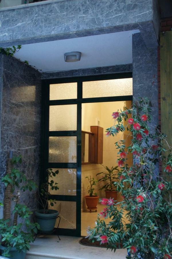 Cosy Apartment In The Centre Of Komotini Bagian luar foto